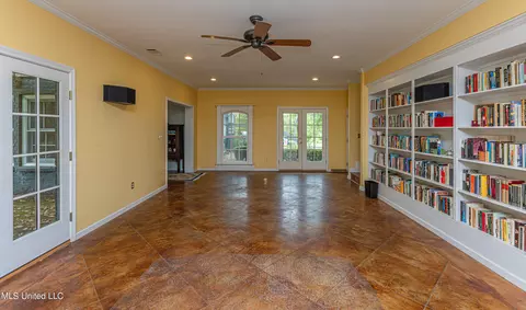 Living - 3775 Coker Rd, Madison, MS 39110 photo 5 of 6