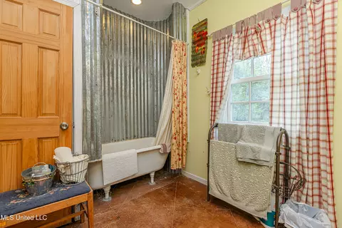 Bath - 3775 Coker Rd, Madison, MS 39110 photo 12 of 12