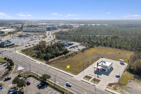15465 Landon Rd, Gulfport, MS 39503