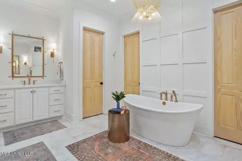 Bath - 2060 London Ave, Jackson, MS 39211 photo 4 of 10