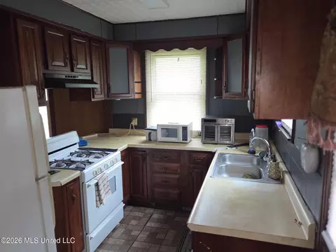 315 Boling St, Jackson, MS 39209 photo 5
