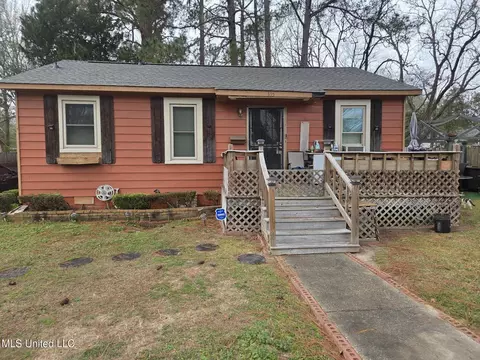 315 Boling St, Jackson, MS 39209