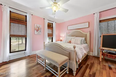 Bedroom - 1164 Cooks Corner Rd, Lucedale, MS 39452 photo 3 of 6