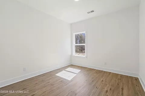 Bedroom - 3621 Hatton Dr, Nesbit, MS 38651 photo 4 of 6