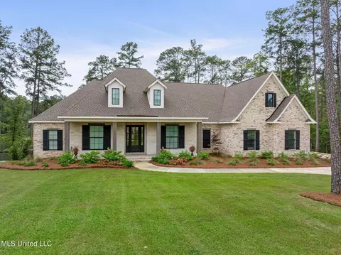 9 Sanctuary Dr, Sumrall, MS 39482