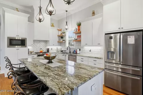 Kitchen - 244 Cornerstone Dr, Brandon, MS 39042 photo 1 of 4