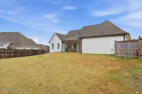 Exterior - 244 Cornerstone Dr, Brandon, MS 39042 photo 8 of 9