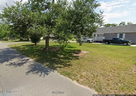 624 Fournier Ave, Gulfport, MS 39501
