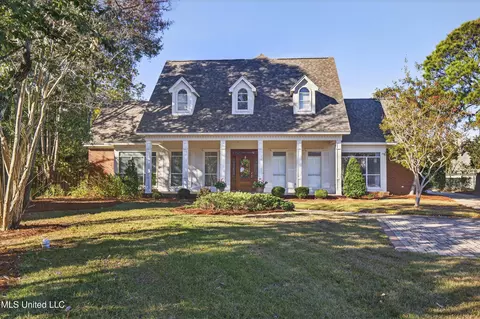 9005 Victoria Cir, Gulfport, MS 39503