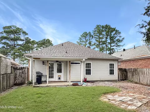 Exterior - 190 Commonwealth Ave, Brandon, MS 39047 photo 3 of 5