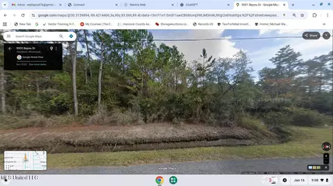 01 Bayou Dr, Bay Saint Louis, MS 39520