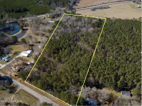 Mississippi 13 Highway, Morton, MS 39117