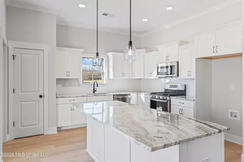 2945 Molly Cv, Nesbit, MS 38651 photo 3