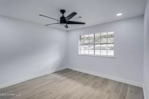 Bedroom - 521 Mockingbird Dr, Long Beach, MS 39560 photo 3 of 3