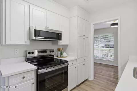 Kitchen - 166 Cypress Dr, Madison, MS 39110 photo 4 of 4