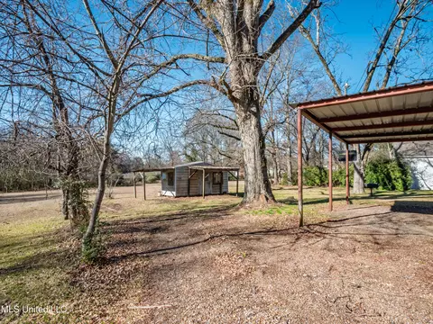 Exterior - 210 Eureka St, Batesville, MS 38606 photo 20 of 23