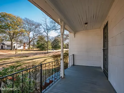 Exterior - 210 Eureka St, Batesville, MS 38606 photo 23 of 23