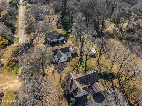 View/Area - 210 Eureka St, Batesville, MS 38606 photo 10 of 13