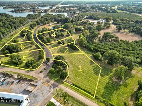 Northshore Boulevard, Canton, MS 39046