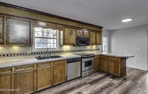 Kitchen - 133 Monmouth Rd, Florence, MS 39073 photo 5 of 5