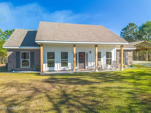 49 Clear Lake Rd, Perkinston, MS 39573