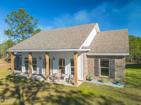 49 Clear Lake Rd, Perkinston, MS 39573 photo 2
