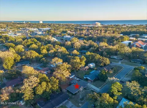 View/Area - 320 Carter Rd, Biloxi, MS 39531 photo 2 of 3