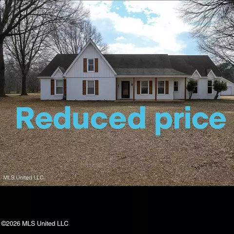 4707 Douglas Dr, Olive Branch, MS 38654