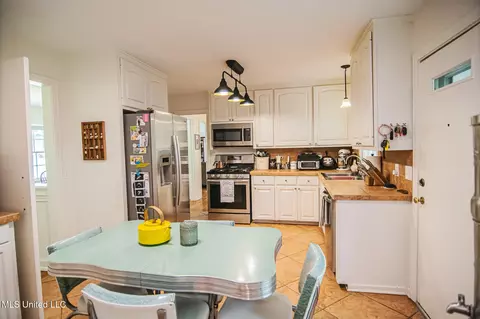 Kitchen - 761 Euclid Ave, Jackson, MS 39202 photo 11 of 14