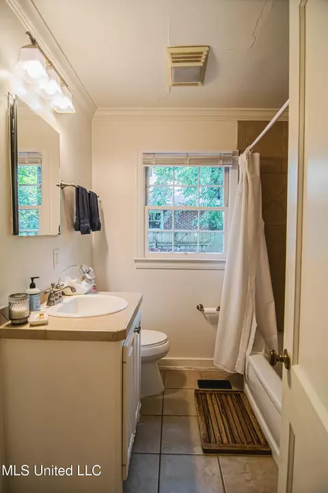 Bath - 761 Euclid Ave, Jackson, MS 39202 photo 4 of 4