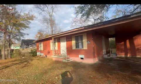 2930 Greenview Dr, Jackson, MS 39212