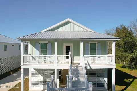 219 Demetz Ave, Pass Christian, MS 39571