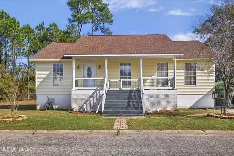 410 Wittman Ave, Pass Christian, MS 39571