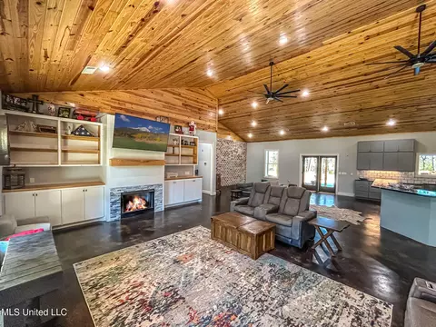 Living - 438 Gulde Shiloh Rd, Brandon, MS 39042 photo 1 of 2