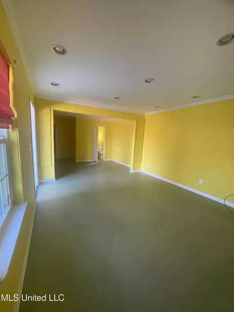 Living - 18032 Kellogg Rd, Saucier, MS 39574 photo 5 of 5
