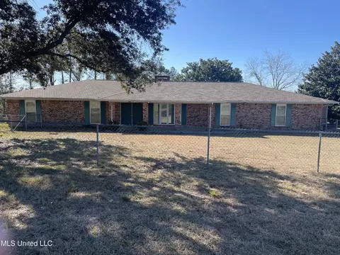 18032 Kellogg Rd, Saucier, MS 39574