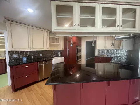Kitchen - 18032 Kellogg Rd, Saucier, MS 39574 photo 2 of 3
