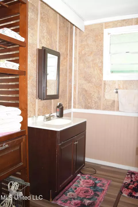 Bath - 145 Eubanks Dr, Lucedale, MS 39452 photo 1 of 2