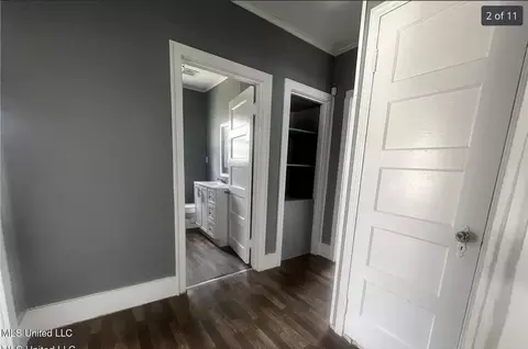 Entry Way - 1289 South St, Grenada, MS 38901 photo 1 of 2