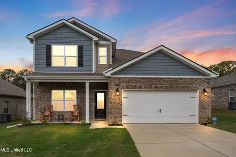 31 Twin Lakes Dr, Byhalia, MS 38611