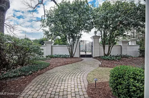 Exterior - 1200 Meadowbrook Rd #24, Jackson, MS 39206 photo 3 of 11