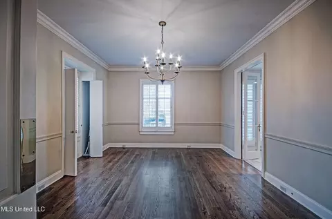 Dining - 1200 Meadowbrook Rd #24, Jackson, MS 39206 photo 3 of 3