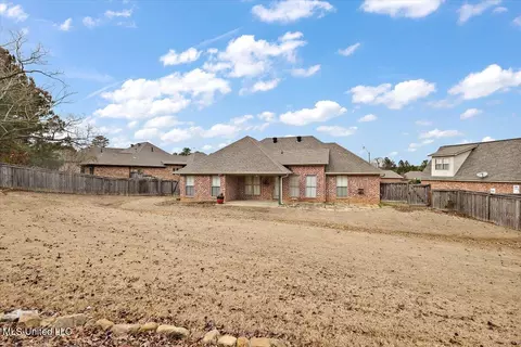 Exterior - 529 Willow Valley Cir, Brandon, MS 39047 photo 8 of 8