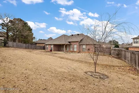 Exterior - 529 Willow Valley Cir, Brandon, MS 39047 photo 7 of 8
