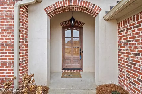 Entry Way - 529 Willow Valley Cir, Brandon, MS 39047 photo 1 of 3