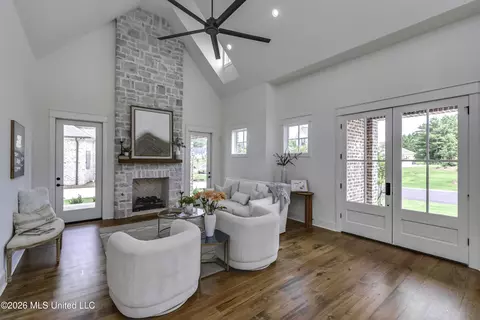 Living - 624 Big Valley Loop, Flowood, MS 39232 photo 1 of 2