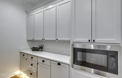 Kitchen - 624 Big Valley Loop, Flowood, MS 39232 photo 6 of 6