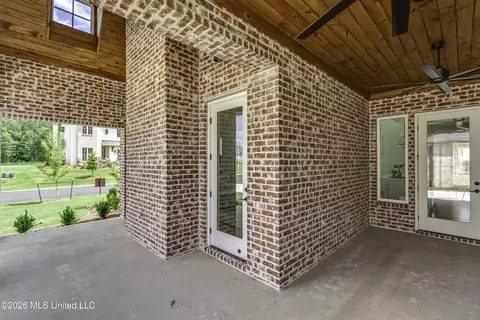 Exterior - 624 Big Valley Loop, Flowood, MS 39232 photo 9 of 13