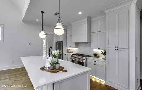 Kitchen - 624 Big Valley Loop, Flowood, MS 39232 photo 3 of 6