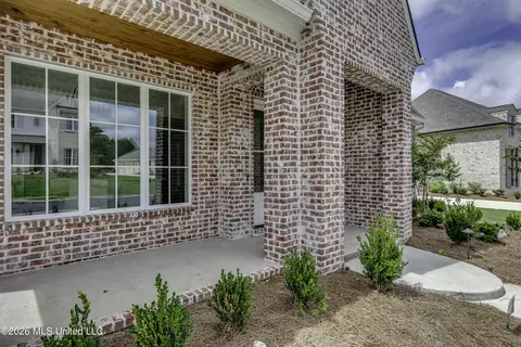 Exterior - 624 Big Valley Loop, Flowood, MS 39232 photo 7 of 13
